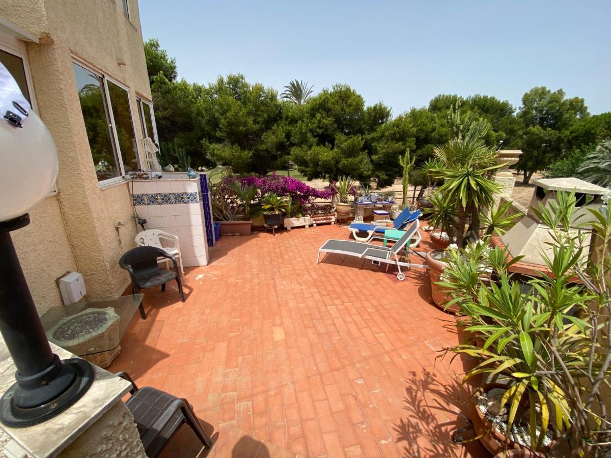 Orihuela Costa 3 Bdr Condo On La Zenia Beach With Patio Kültér fotó